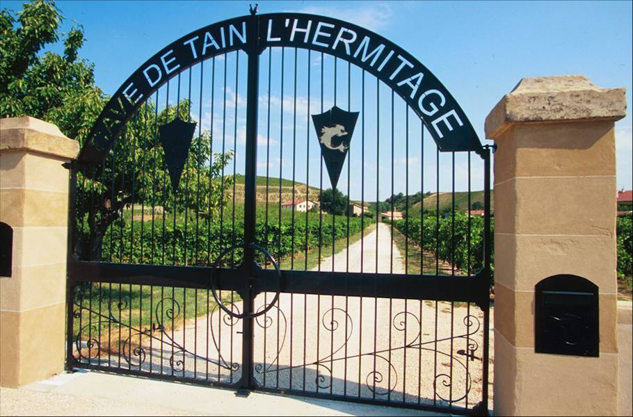 Cave de Tain